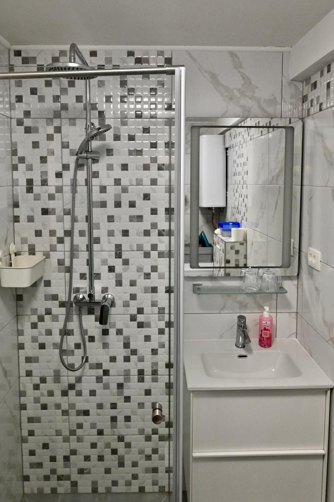 קארלובץ Studio Apartman Una -Self Check In,Free Parking מראה חיצוני תמונה